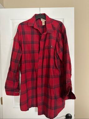 Men’s Red Plaid Button-Down Casual Shirt